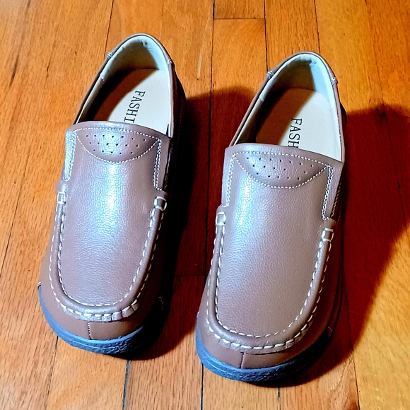 Women's Brown Slip-On Loafers - Picture 6 of 6